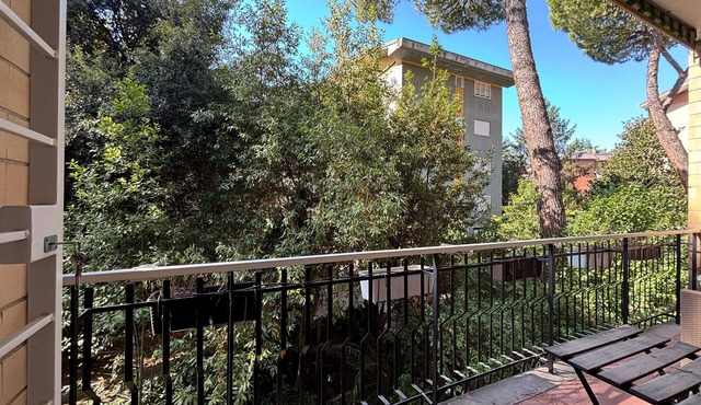 Accogliente Casa per Vivere la Città nel Verde Fuori dal Caos ma ben Collegati