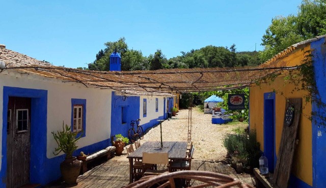 Accommodation for groups/artistic residence