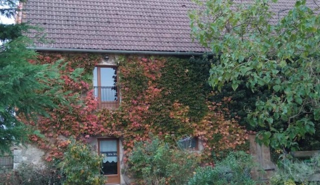 Accommodation center France Les plumes: up to 6 people