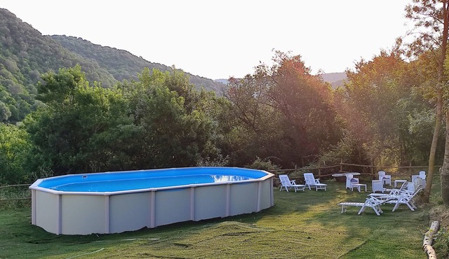Accommodation in Nature, swimming pool, garden, barbecue, 2 km from the sea