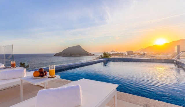Accommodations Perfect for Large Group or Family | With Scenic View!