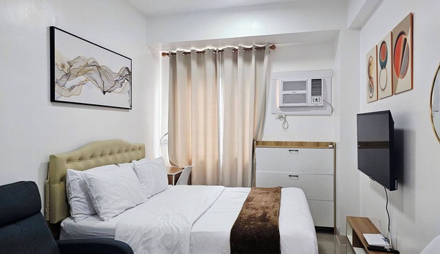 Acellyne's Suites at Green 2 Residences