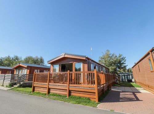Acorn Lodge