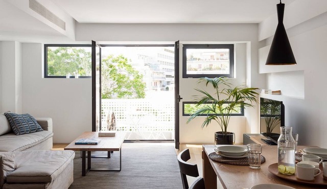 Acropolis Maisonette, Urban Stripes Athens