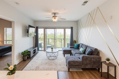 Across from UAB Spacious 2BR Retreat 3a