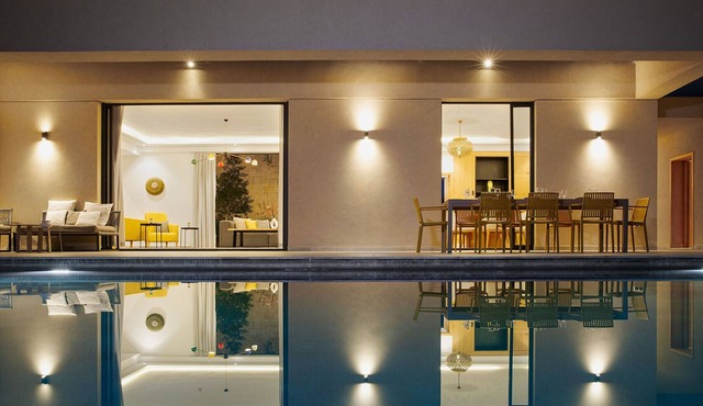 ADA ADA, modern villa with private pool - 13 km city center (4 bdrms/8 guests)