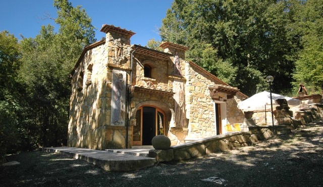Adamo ed Eva: house in the park