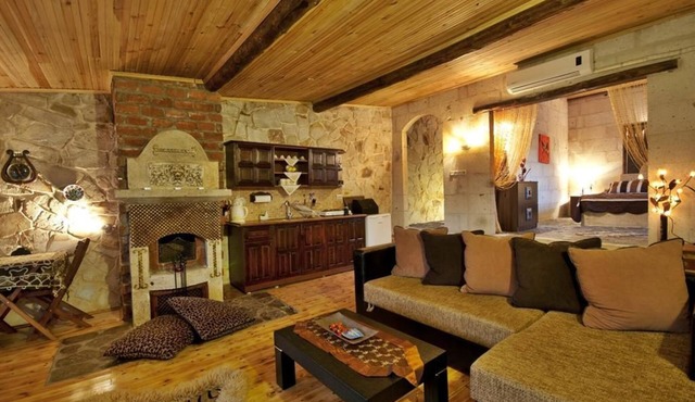 Adanos Konuk Evi