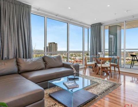 Adelaide Central Skyline Panoramic Suite Four
