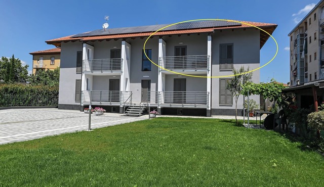 Adele House, tranquility convenience private parking in courtyard 2 steps from the Park