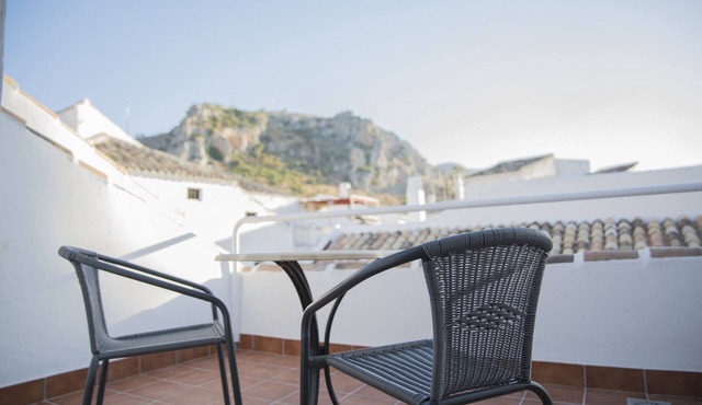Ademaira Vista-Torre, a rural house with views in Zuheros.