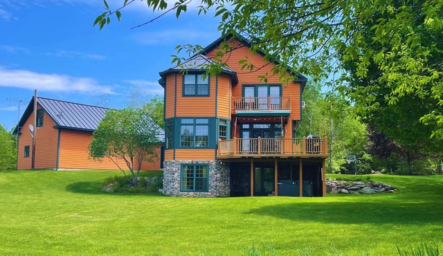 Adirondacks Getaway - Hiking Trails - Sauna - 5-Min from Lake - Pet-Friendly
