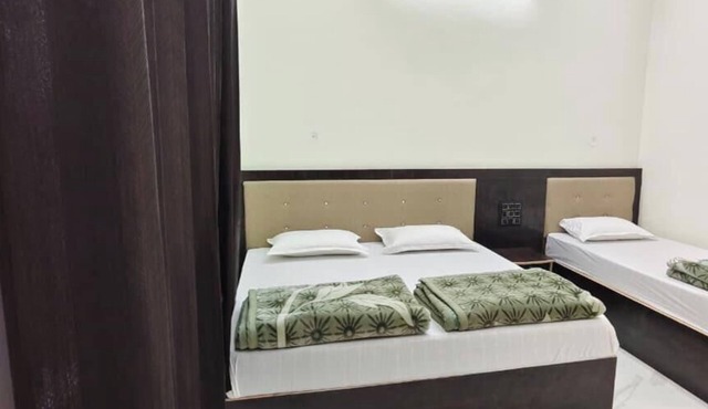Aditya Home Stay