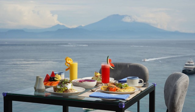 Adiwana Warnakali Resort