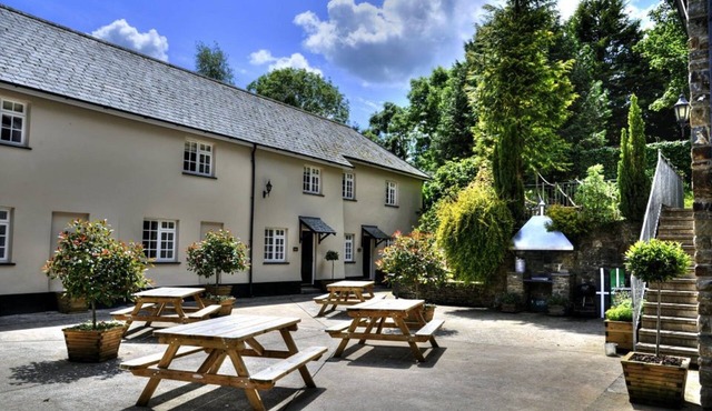 Adjoining cottages perfect for 2 families