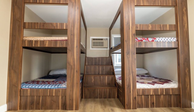 Adjoining Room 2 - Spacious Two-Bedroom Suite Near Seaside Heights Beach, Sleeps 10 with Free WiFi and AC