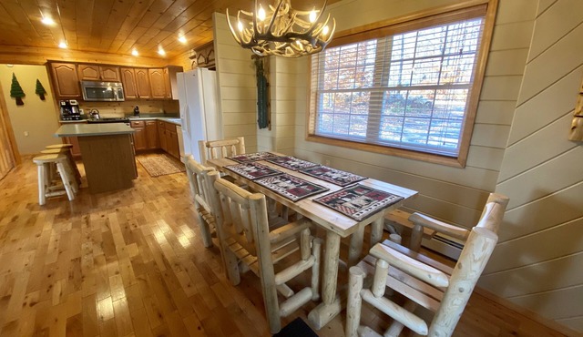 ADK Lake House Vacation, Cozy 5 Bedroom & 2 Bath