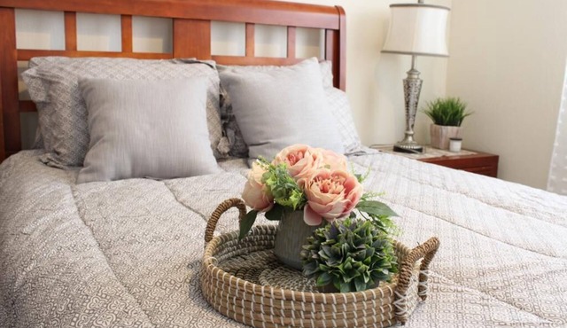 Adorable 2-bedroom apt with patio
