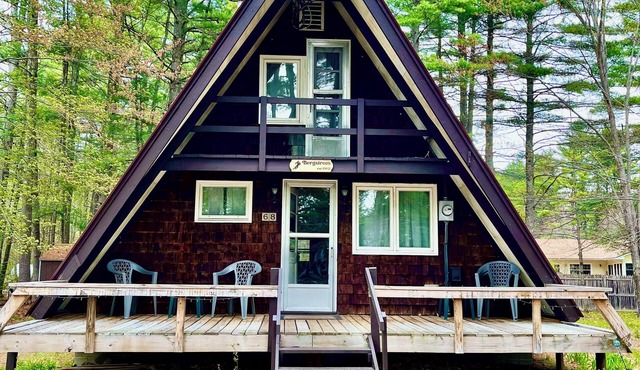 Adorable, Affordable Aframe in the White Mountains!