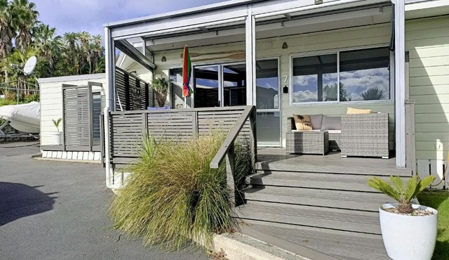 Adorable Beach Unit Stanmore Bay
