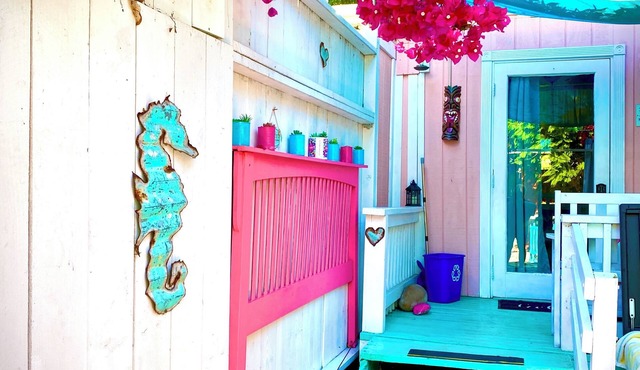 Adorable Private Tiny House for Two~ Heart of North Park~San Diego.Safe & Clean.