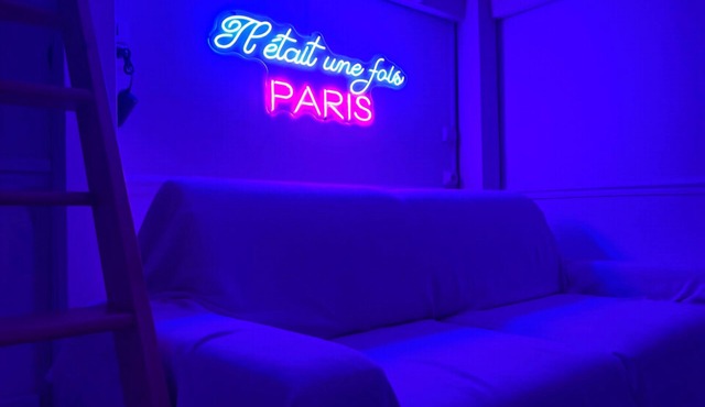 Adorable studio (mini duplex) a few minutes from the Eiffel Tower(+2 people)