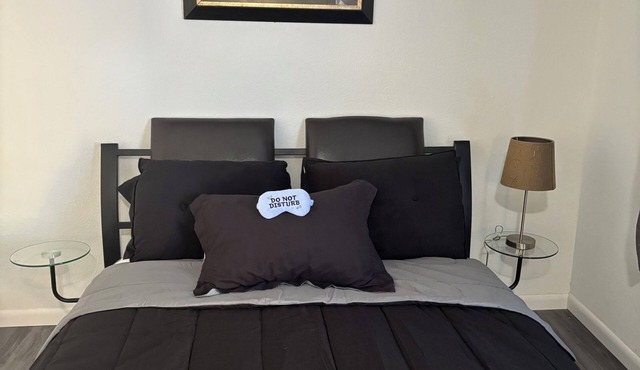 Adorable studio with private entrance & patio area in charming Mount Dora