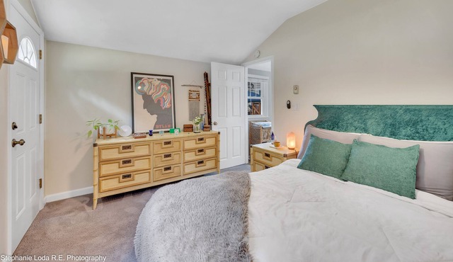 Adorable Updated & Private Apartment - 2 minutes from Tweed