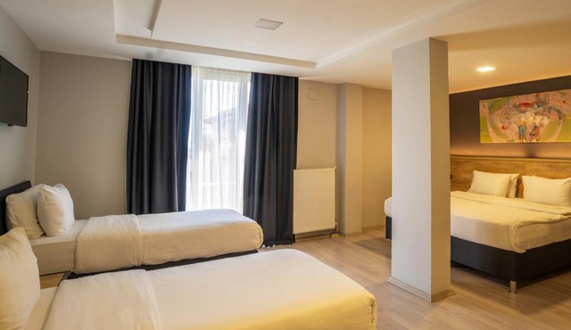 Adresin Hotel