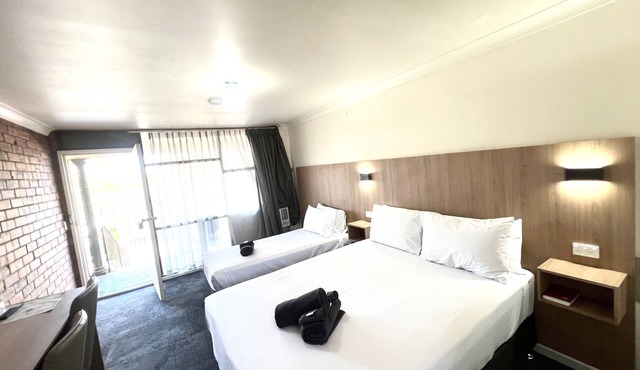 Adrian Motel