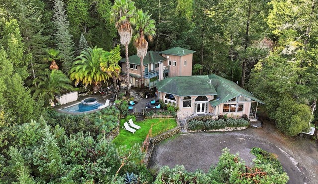 Adventure Alexander Valley Lodge With Pool & Hot Tub 6 Bedroom Villa