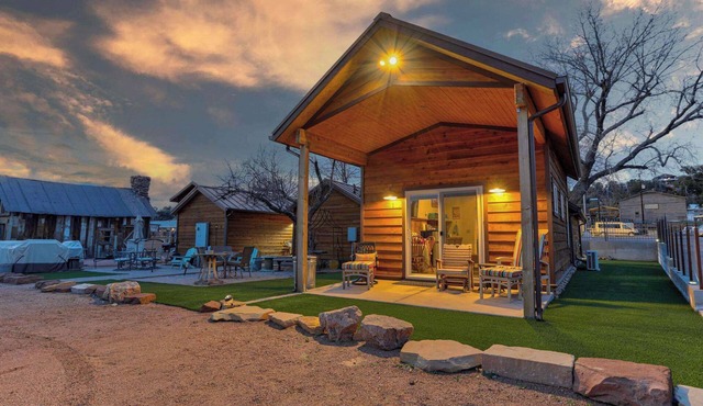 Adventure Cabin within the Heart of Arizona! Pickle ball court!
