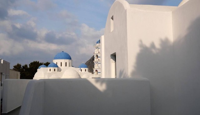 Aegean Studios Perissa