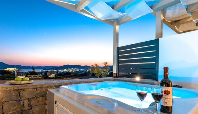 Aelia Suites