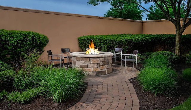 Affordability Meets Comfort! Homey Unit w/Balcony, Pets Allowed!