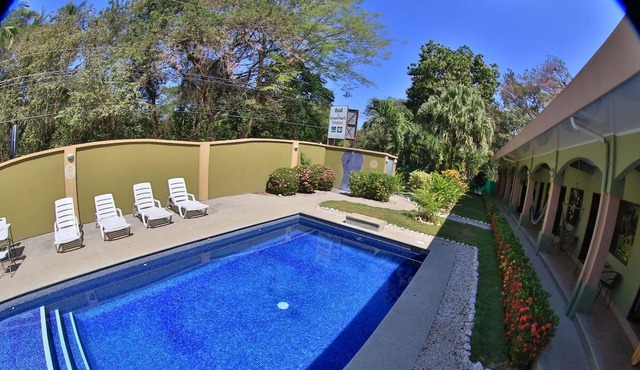 Affordable Comfort in a 2-bed Hotel Room in Potrero With Pool - TV and AC