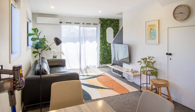 Affordable Family Stay Near Northlands Mall