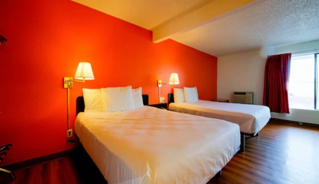 Affordable Hermiston Stay w/Kitchenette — Pet-Friendly & Near Local Hotspots