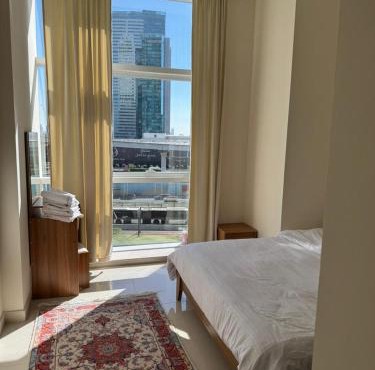 Affordable master bedroom hotel apartment