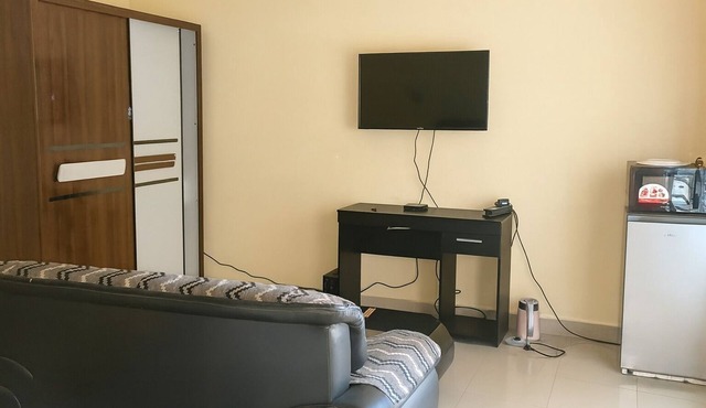 Affordable Spacious Apartment in Kinshasa, Limete Resit