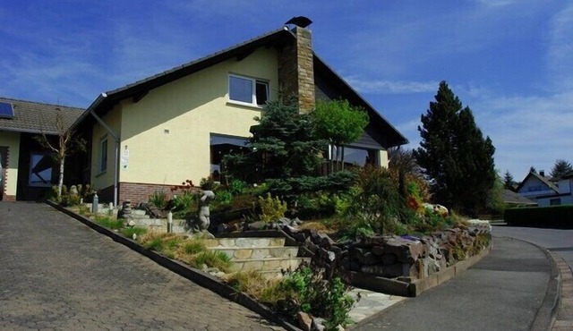 Affordable vacation apartment with sauna in a quiet location near the forest. 4 DTV*