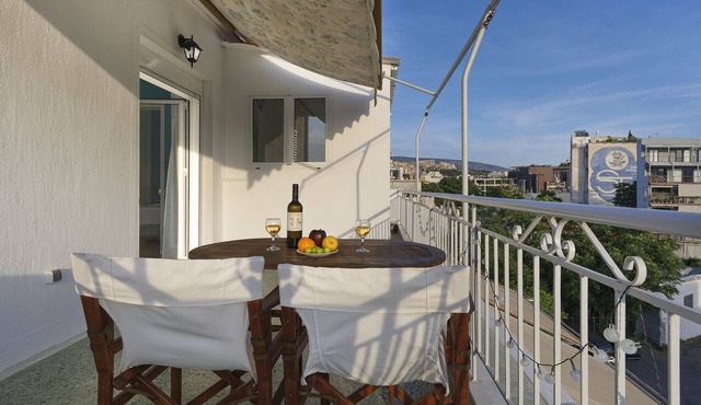AgiouOrous10 · Acropolis view top floor apartmen