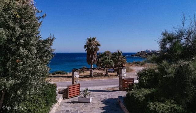 Agnadi Syros Beachfront Studios & Rooms
