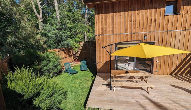 Agréable Chalet en pin des Landes à 5 mn des Plages