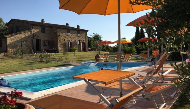 Agriturismo Gello fienile by ToscanaTour