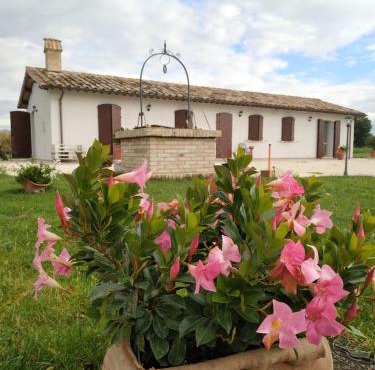 AGRITURISMO " LE SERRE"