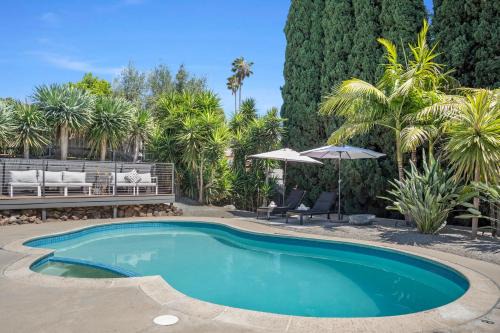 Agua Dulce - Mid Century Oasis - Pool &Hot Tub