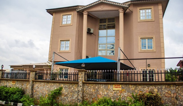 Ahi Residence