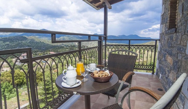 Aiora Luxury Suites