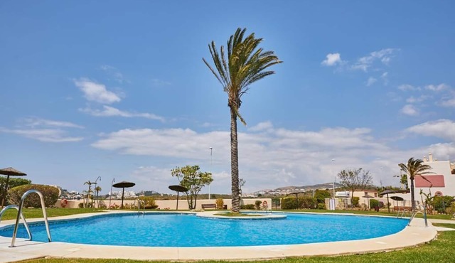 Air-conditioned holiday home with sea view and Golf course u. Pool in La Cala de Mijas
